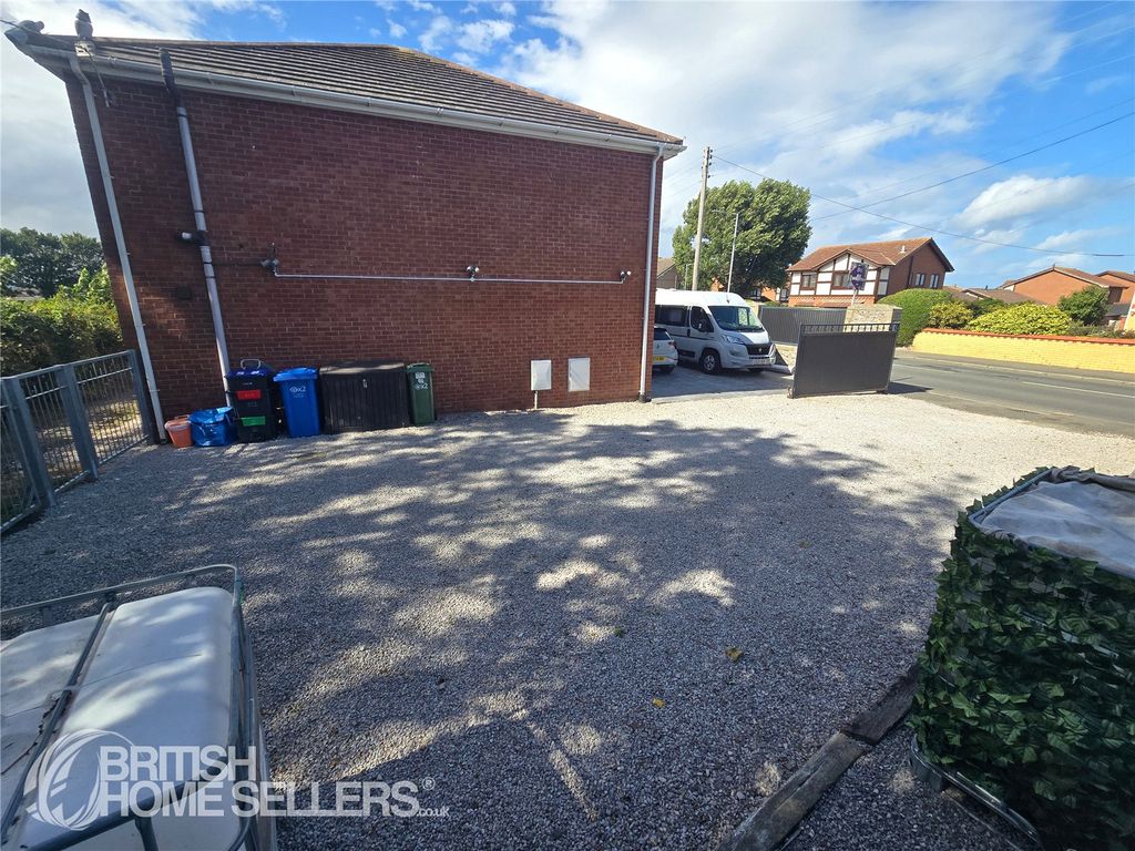 Property photo 2 of 26 2