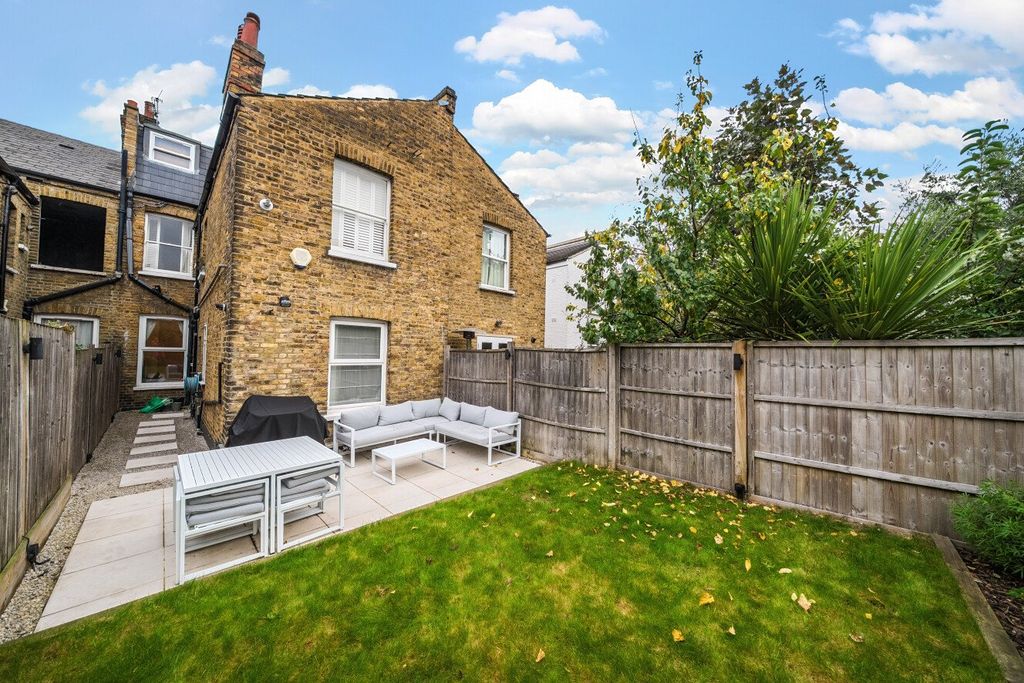 Property photo 3 of 15 Picture No. 10