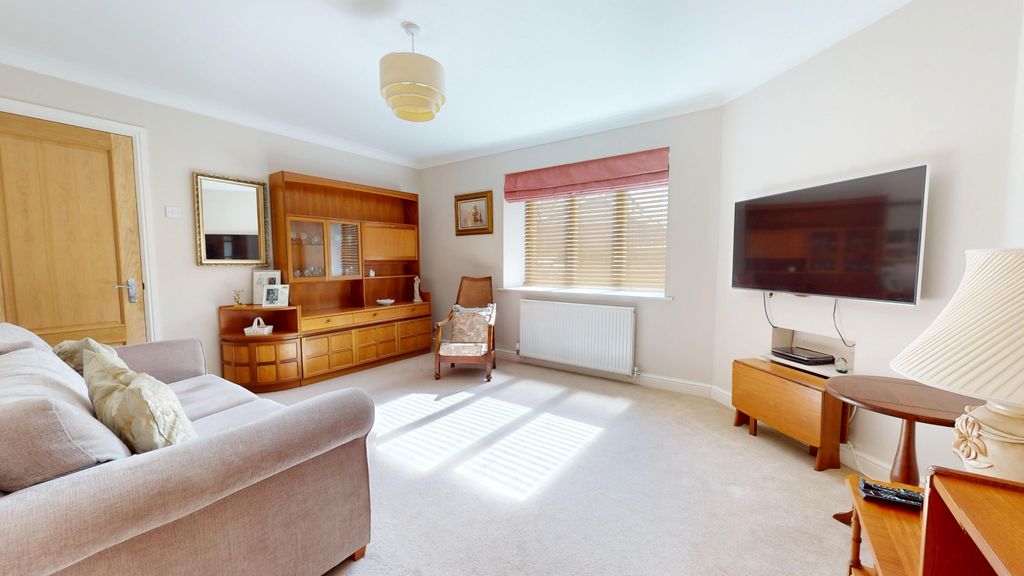 Property photo 2 of 20 4406591