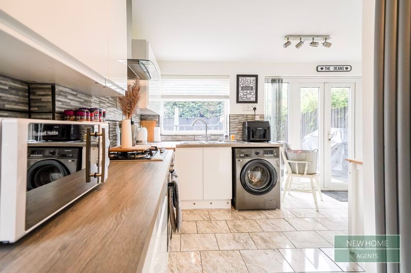 Property photo 2 of 18 Photo 12