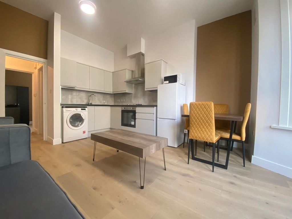 Property photo 2 of 8 Kitchen/Living Room