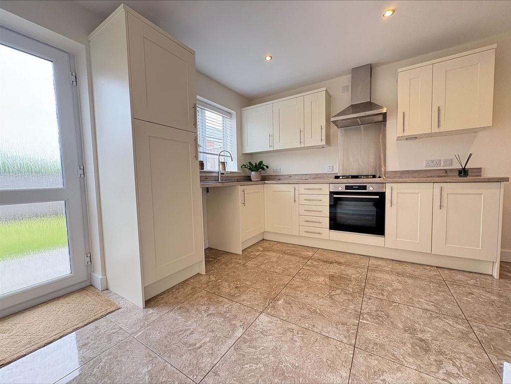 Property photo 3 of 15 7.Jpg