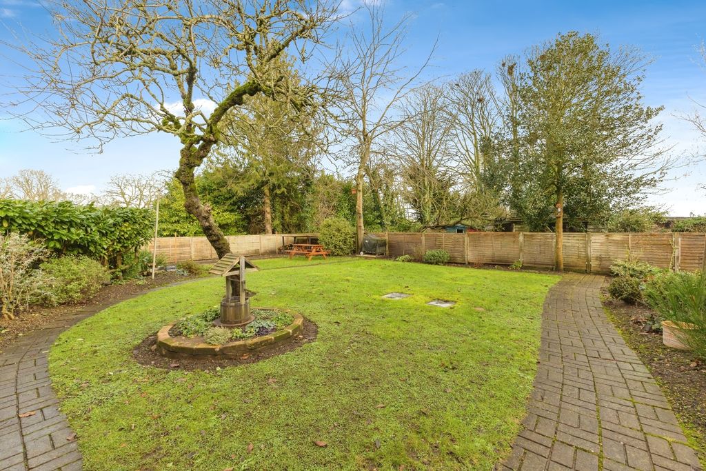 Property photo 2 of 20 Pbox-Img.Jpg