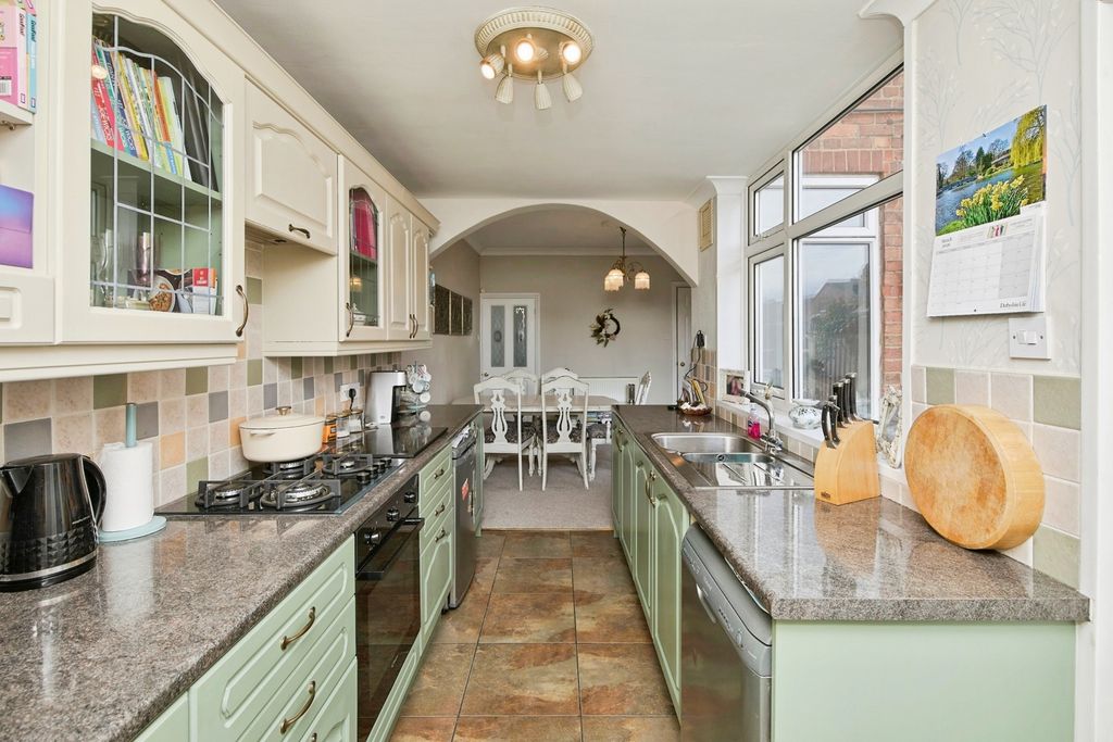 Property photo 2 of 19 Pbox-Img.Jpg