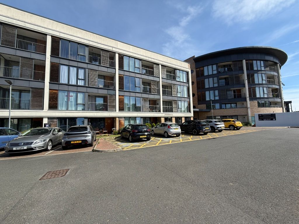 Property photo 1 of 12 5269092