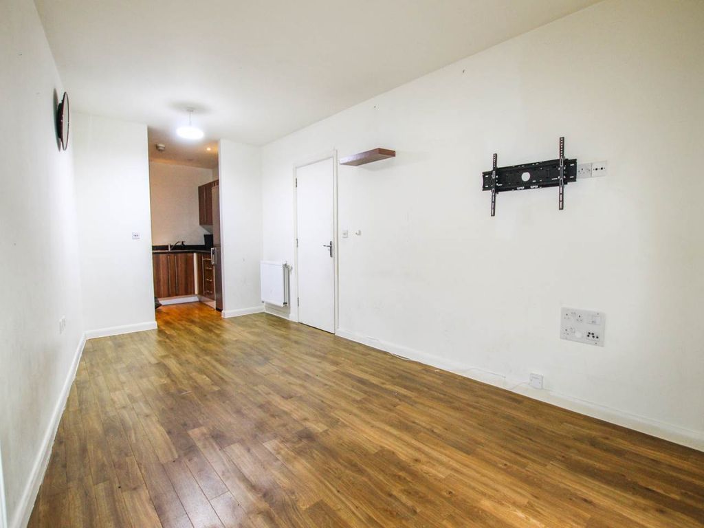 Property photo 3 of 12 Img_2389
