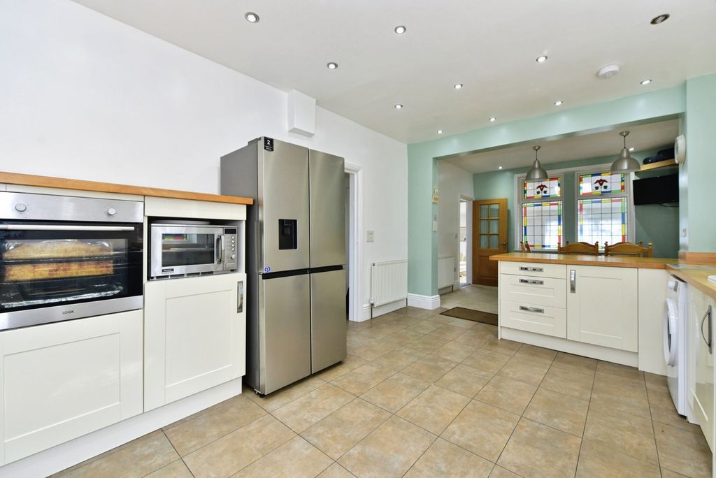 Property photo 2 of 35 Pbox-Img.Jpg