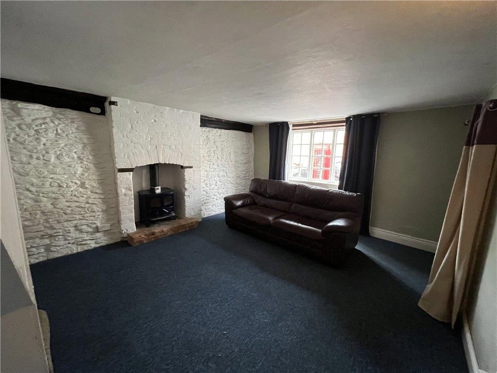 Property photo 2 of 12 Living Room