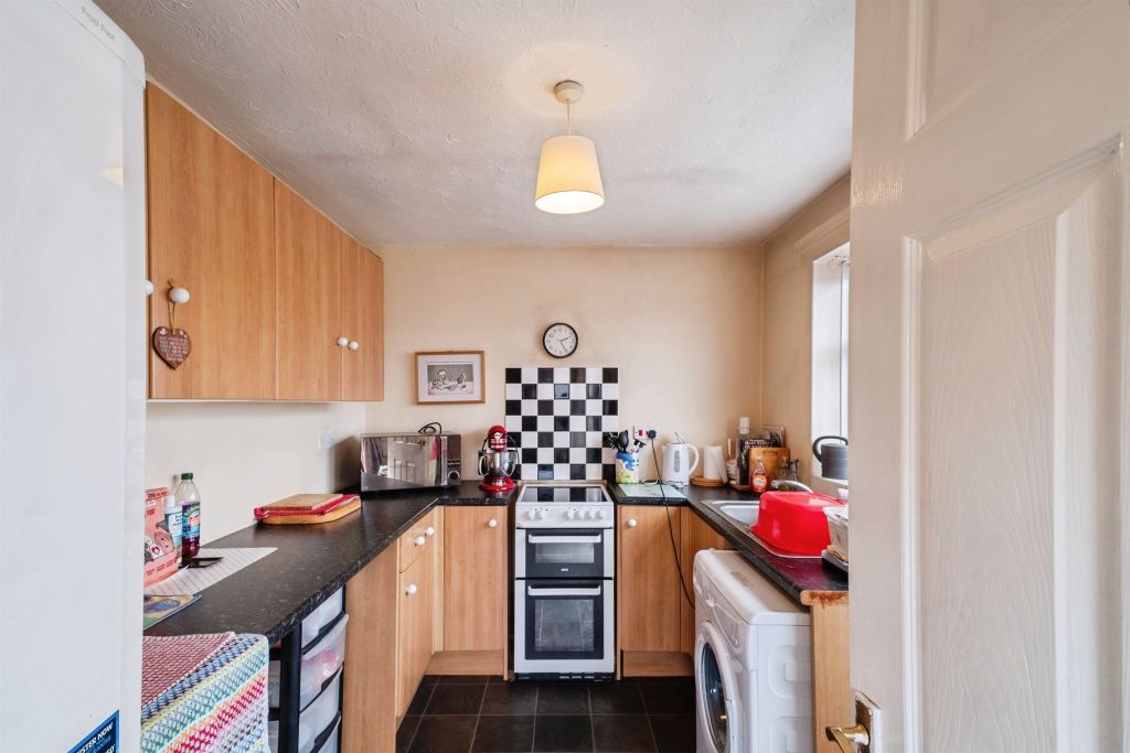 Property photo 2 of 13