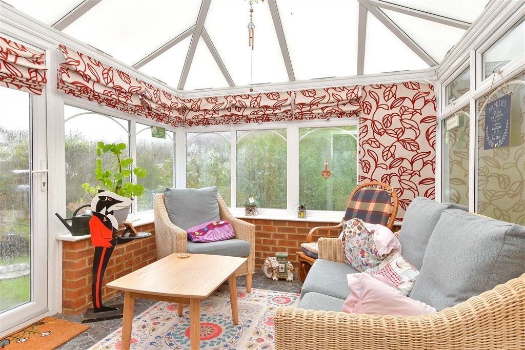 Property photo 3 of 9 Conservatory