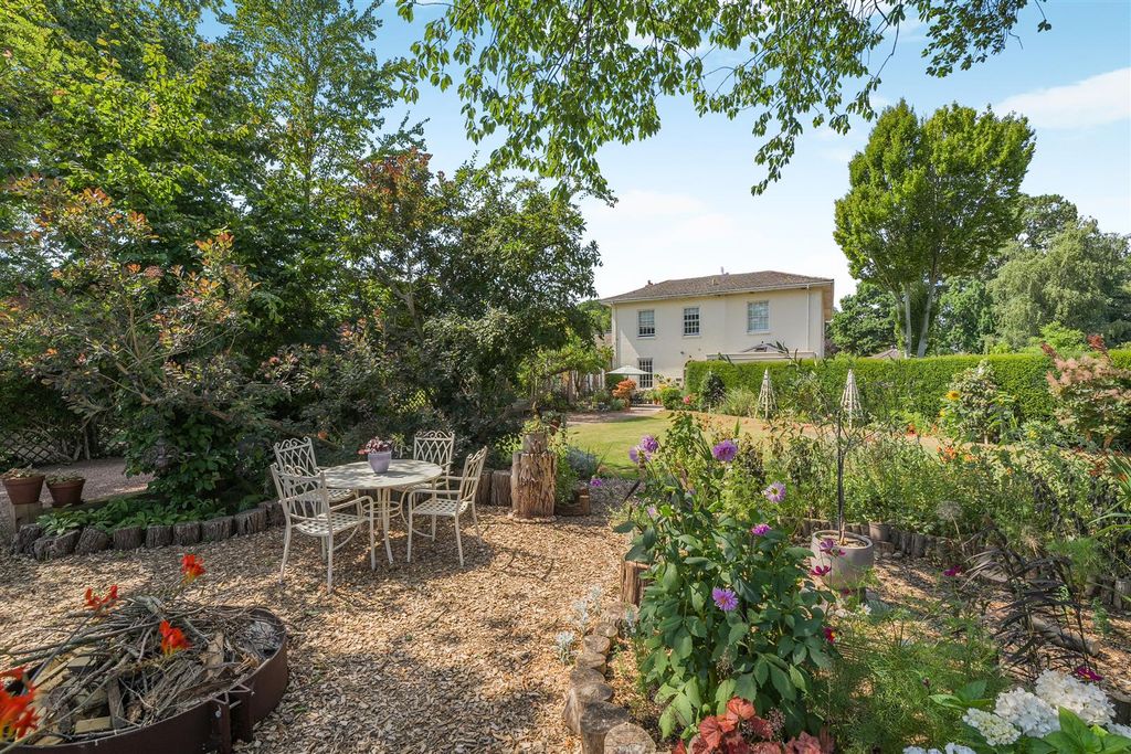 Property photo 1 of 45