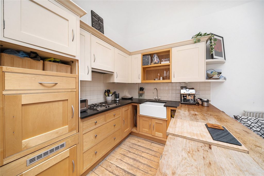 Property photo 2 of 17 Kitchen