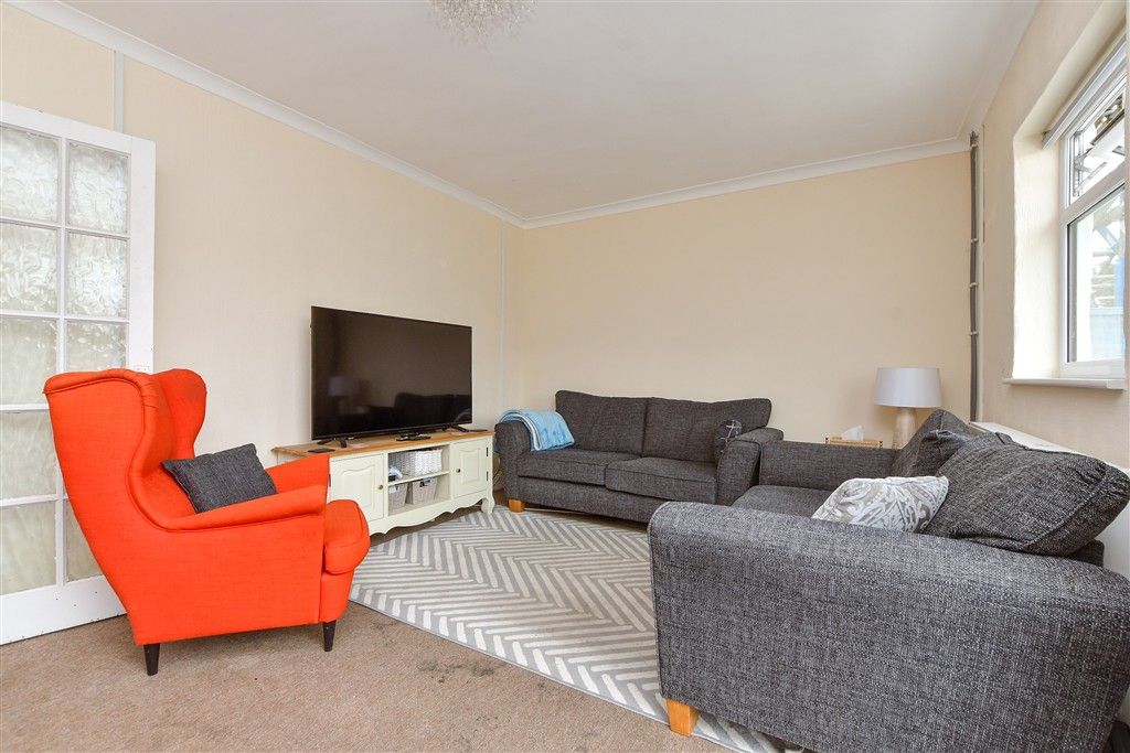 Property photo 2 of 9 Lounge/Diner