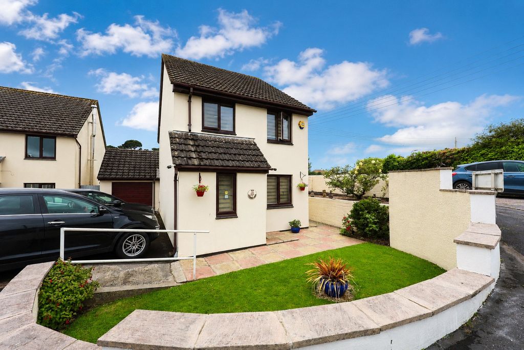 Property photo 1 of 15 Picture No. 11