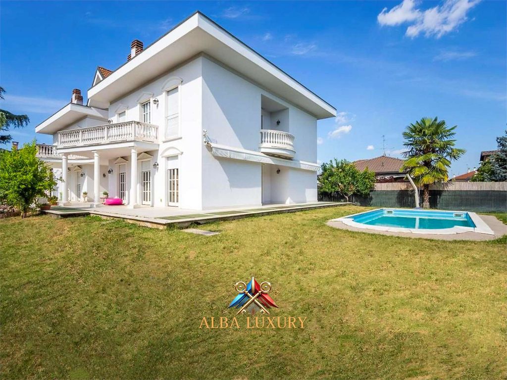 Property photo 1 of 33
