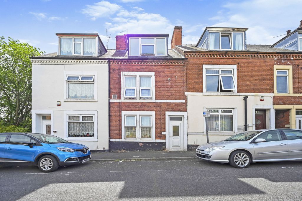 Property photo 1 of 13