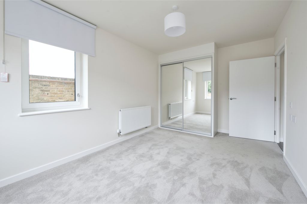 Property photo 2 of 8 Flat 10 Snowdrop Hse-5001