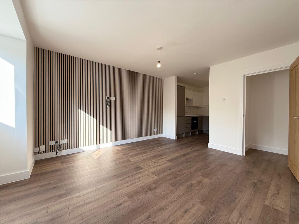 Property photo 2 of 10 Reception Room