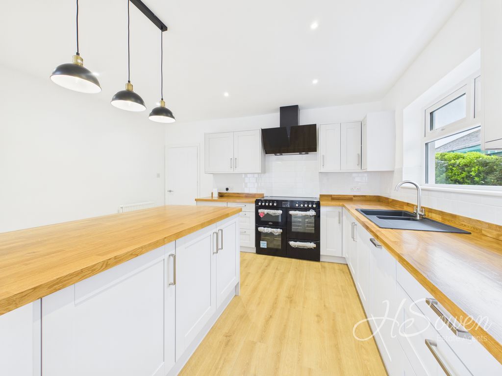 Property photo 3 of 26 Photo 7