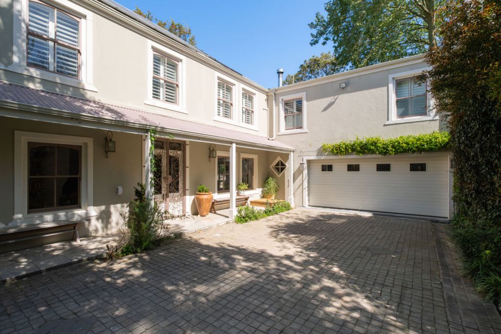 Property photo 2 of 48 Kw1708576