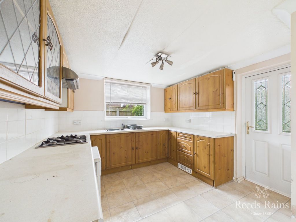 Property photo 3 of 22 Dining Kitchen