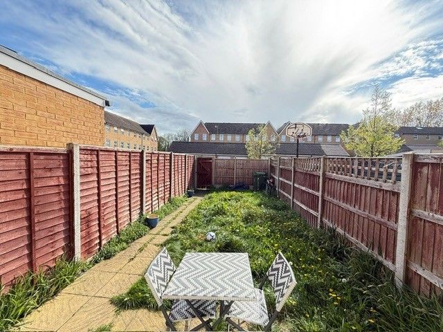 Property photo 3 of 12