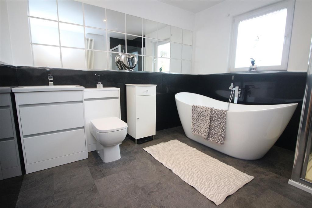 Additional image 22 of 5 bed detached house for saleMillhouse Road, Millhouse Gate, Inverkip PA16