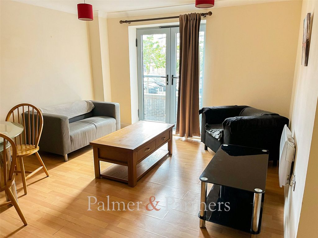 Property photo 3 of 7 Picture No. 04