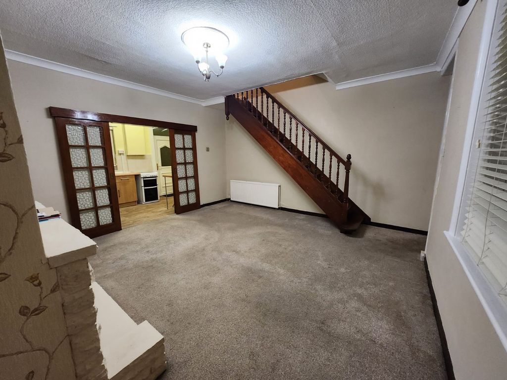 Property photo 3 of 13 Gallery