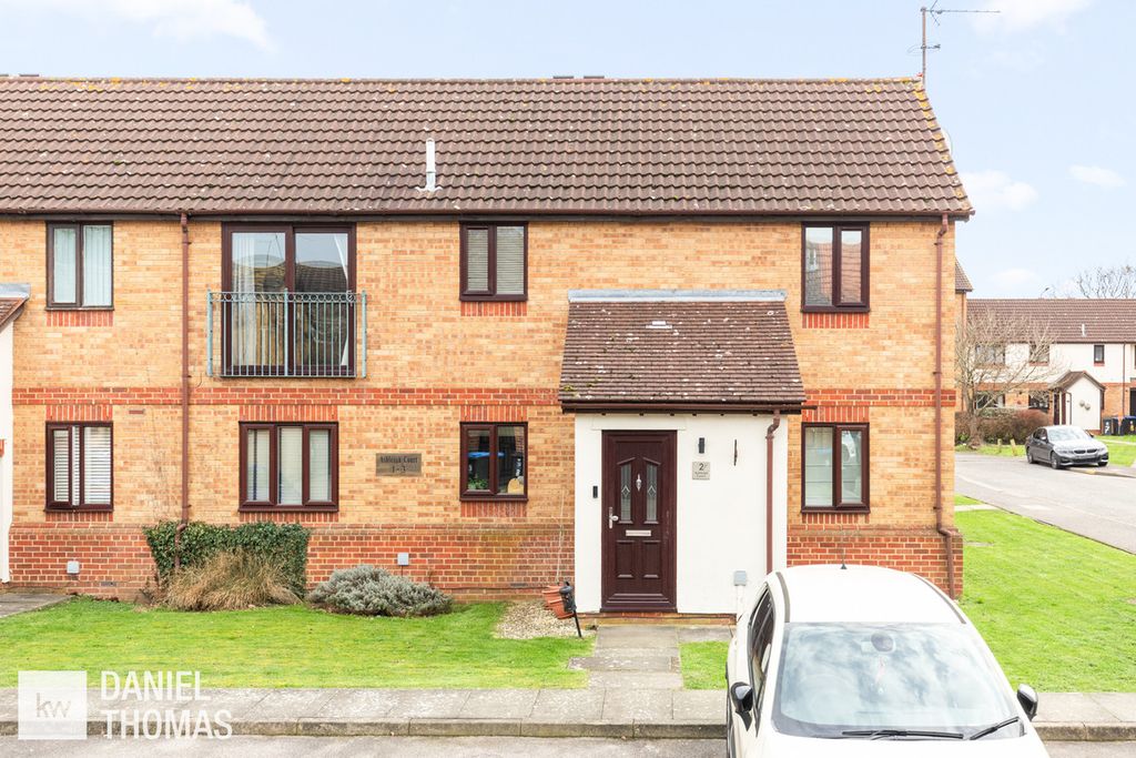 Property photo 1 of 24