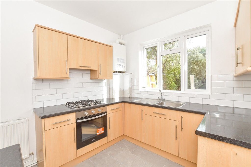 Property photo 3 of 12 Kitchen