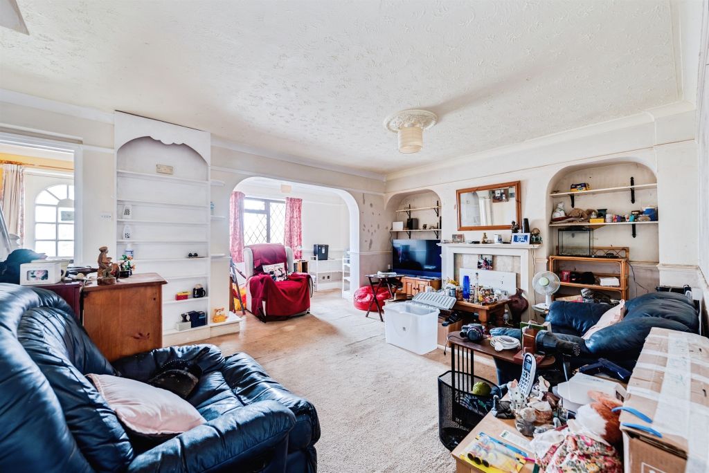 Property photo 2 of 20
