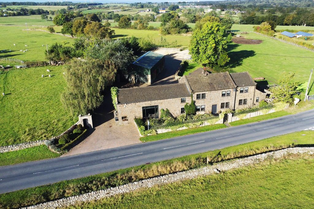 Property photo 1 of 32