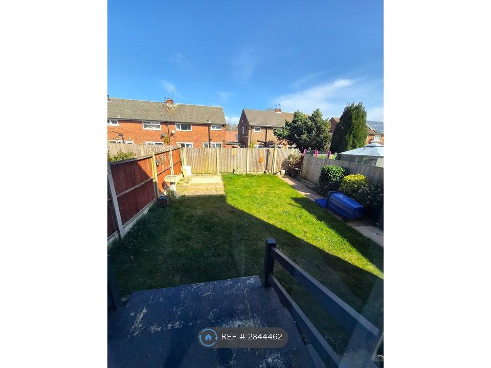 Property photo 2 of 15 Garden