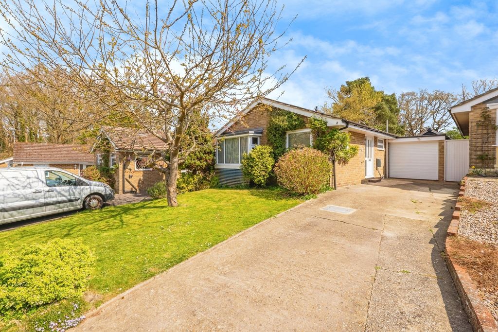 Property photo 2 of 17 Photo