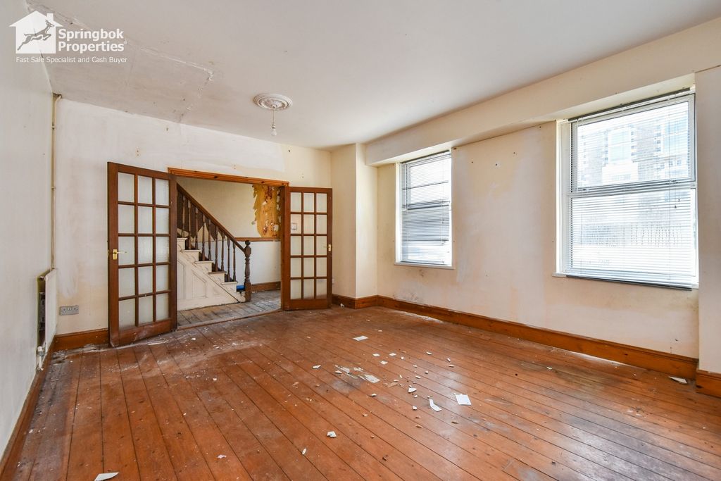 Property photo 3 of 23 Image 2