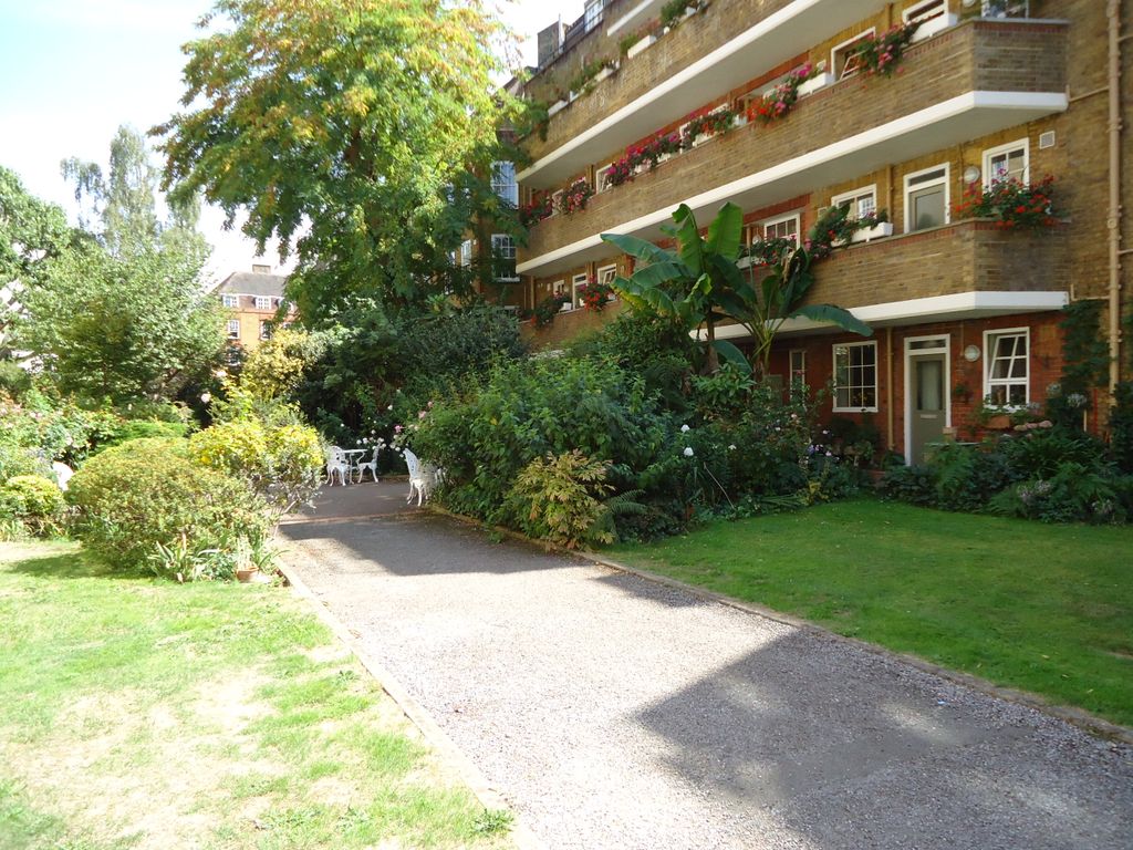 Property photo 1 of 5 Facade