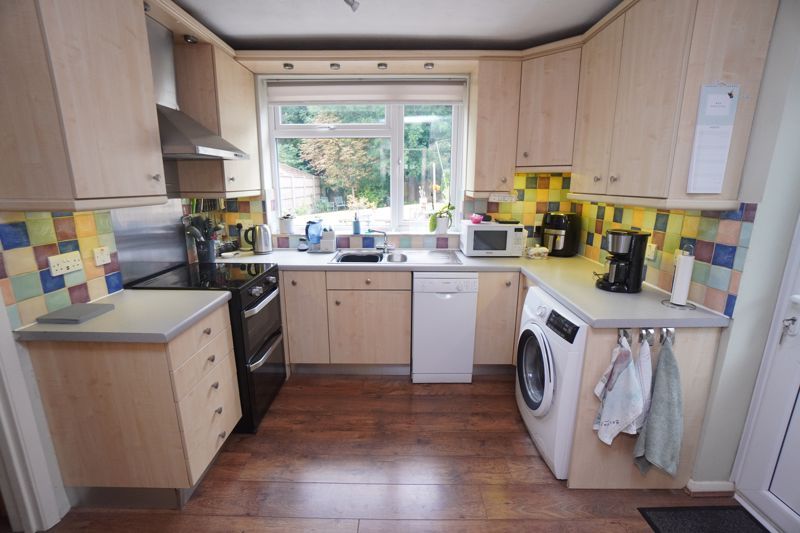 Property photo 3 of 16 Photo 8