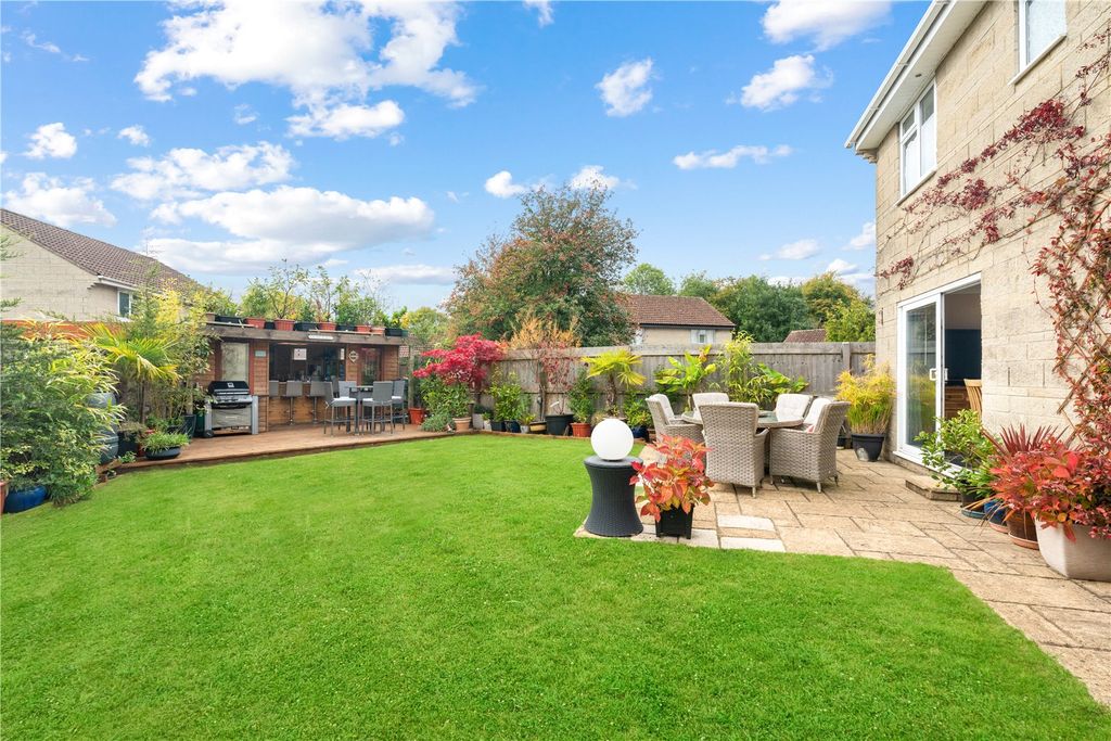 Property photo 2 of 17 Picture No. 09