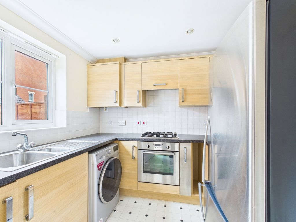 Property photo 3 of 11 Cam01338G0-Pr0133-Still006