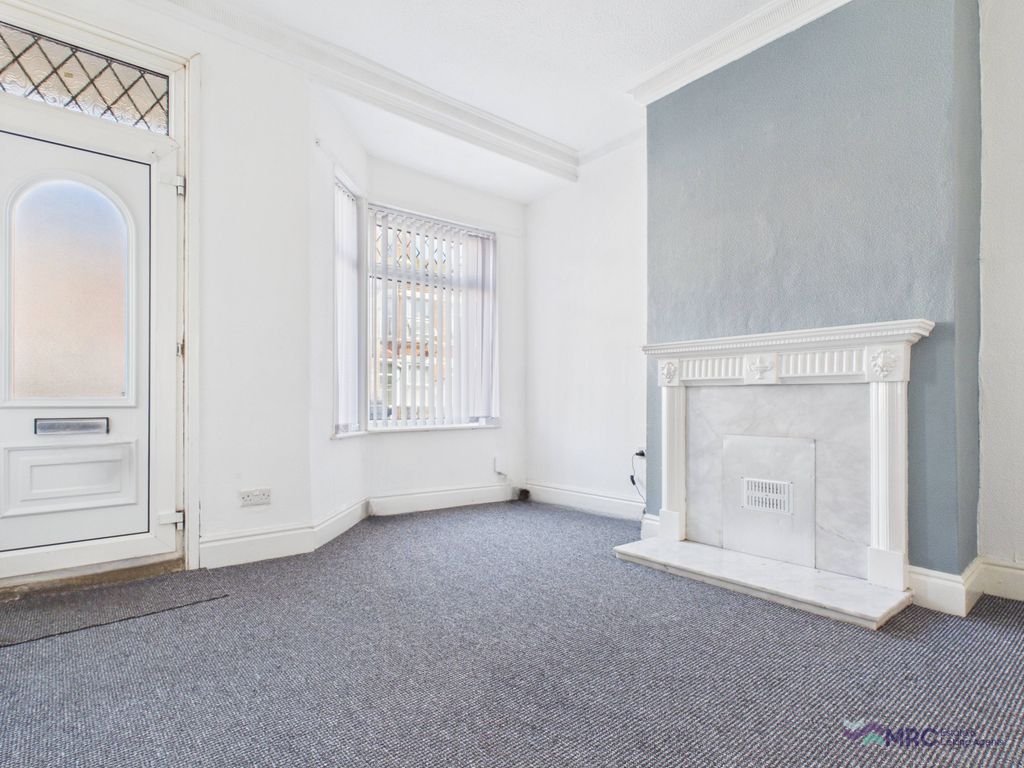 Property photo 3 of 14 Cam04739G0-Pr0300-Still002