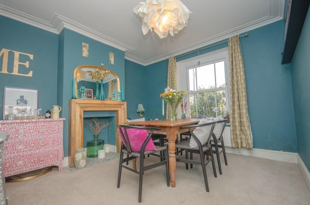Property photo 3 of 19 Dining Room.Jpg