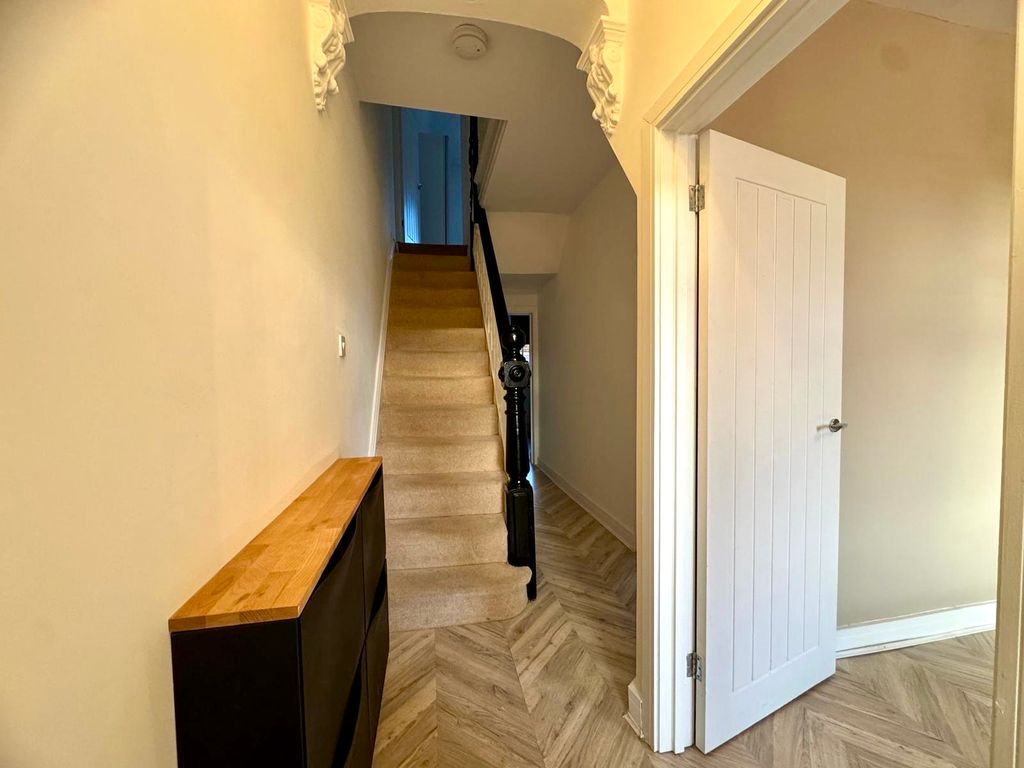 Property photo 2 of 14 Img_1010.Jpeg