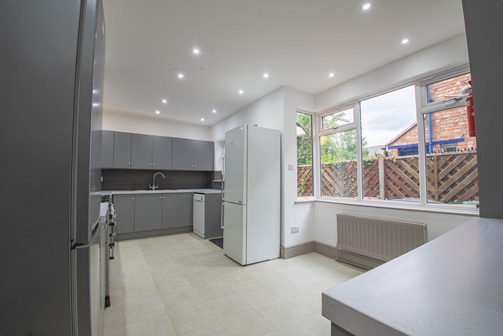 Property photo 2 of 33 Property Image