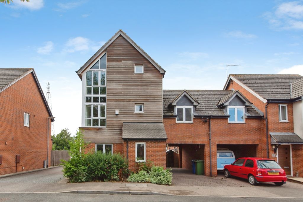 Property photo 3 of 29 Pbox-Img.Jpg