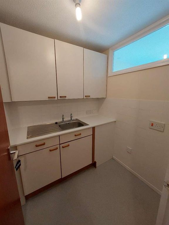 Property photo 3 of 5 Kitchen.Jpg