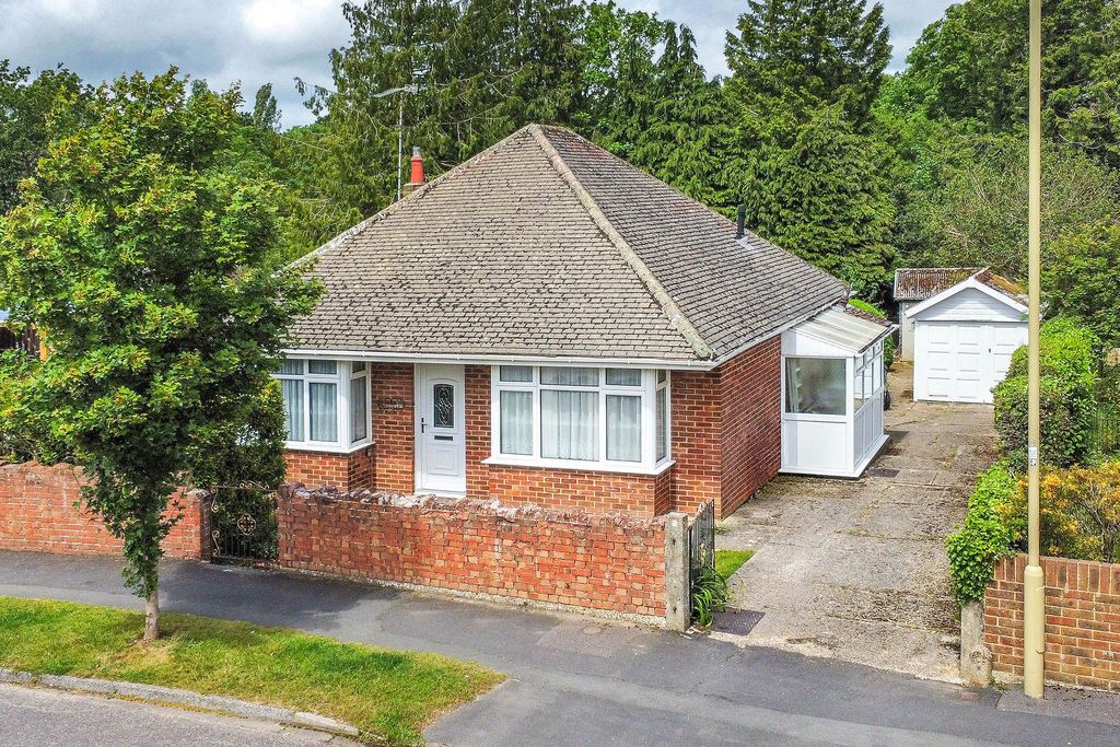 Property photo 1 of 9 External