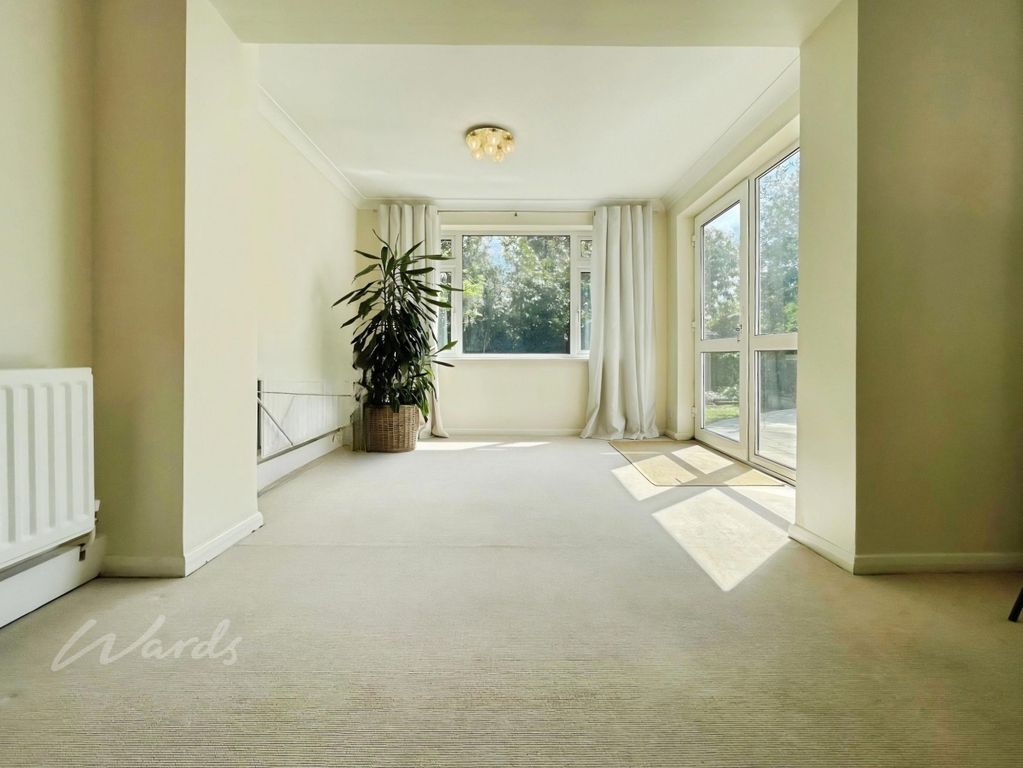 Property photo 3 of 13 Dining