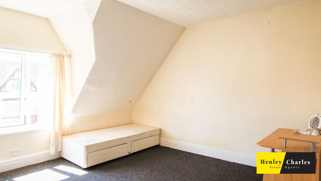 Property photo 3 of 3