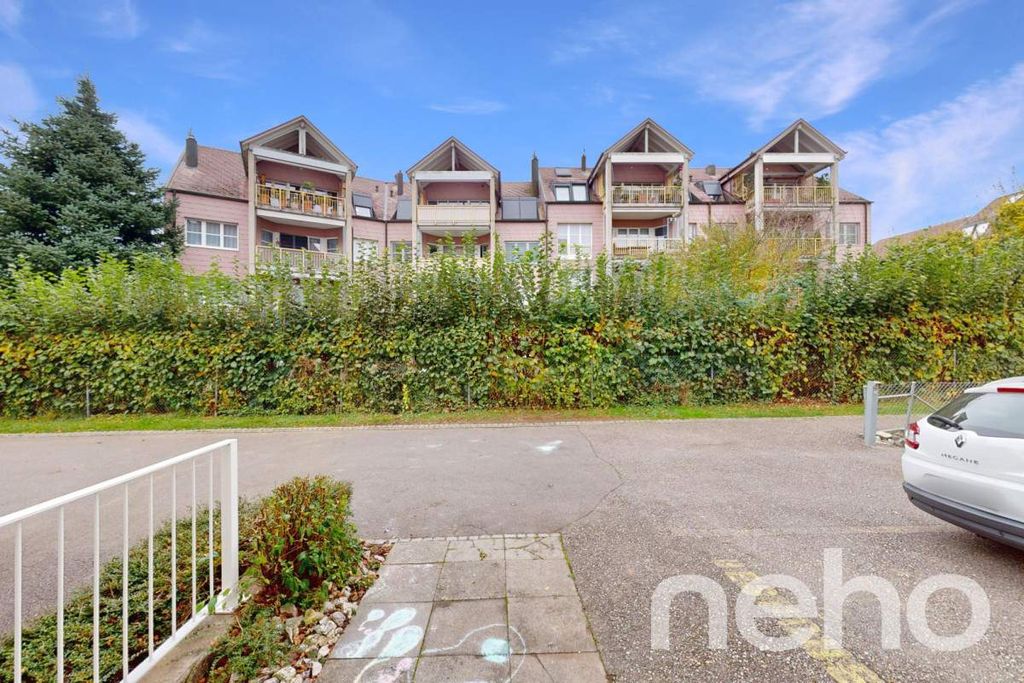 Property photo 2 of 12
